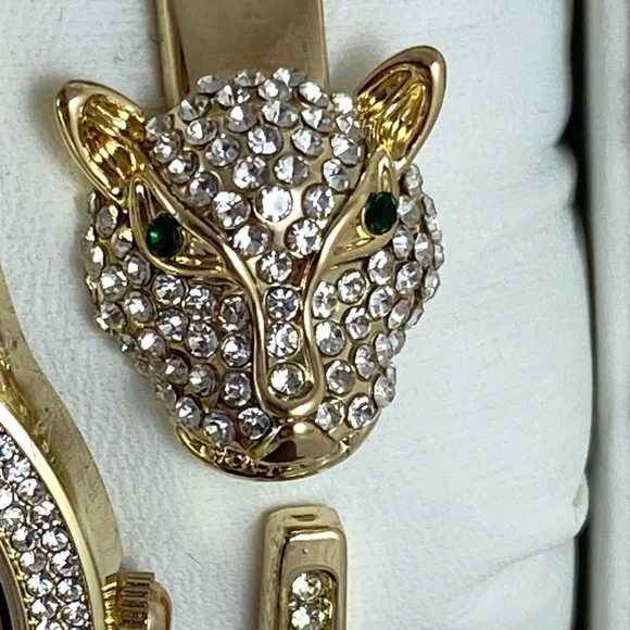 Jessica Simpson Gold Tone Watch Crystal Lion Head Hinged Bangle Bracelet Set NEW - Picture 5 of 15